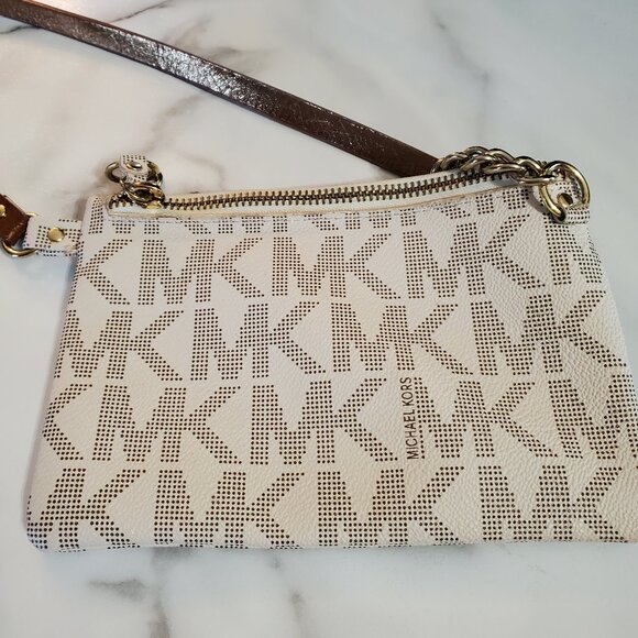 Michael Kors Chain Belt Bag - Picture 1 of 16